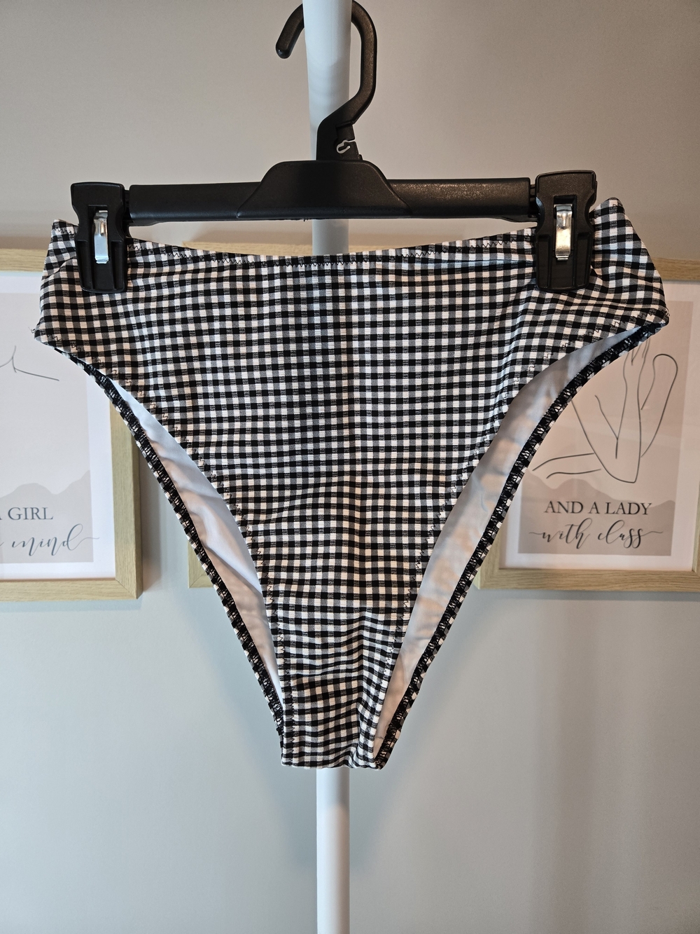 👙🩴EUC Victoria's Secret High-Waist, High Cut Black & White Gingham Bikini